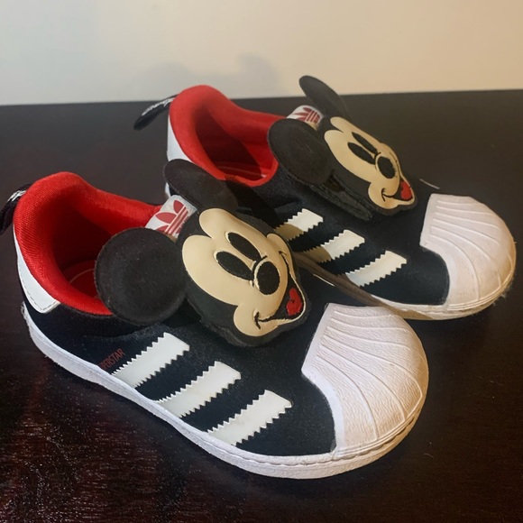 Adidas Disney Mickey Mouse Superstar 360 Sneakers - Kids Size 6.5 - Picture 3 of 7